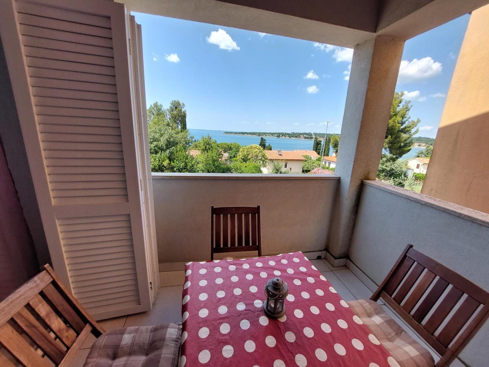 Apartments Henc Novigrad Istria Exteriér fotografie